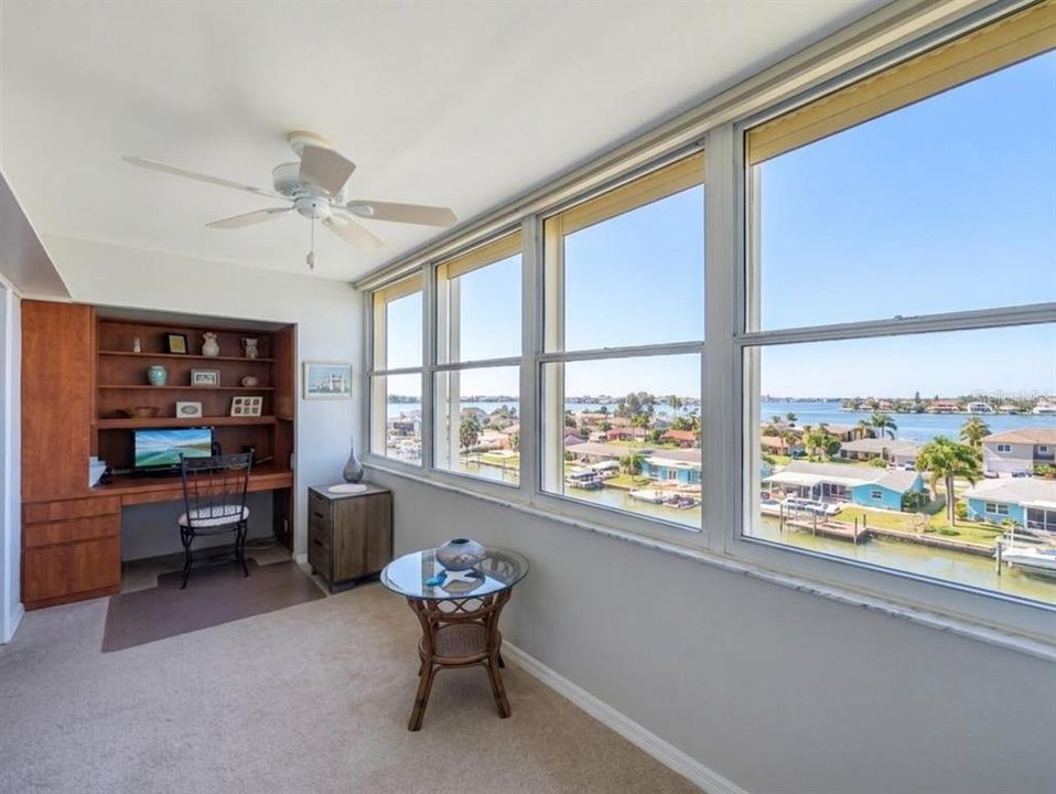En Venta: $215,000 (2 camas, 2 baños, 1040 Pies cuadrados)