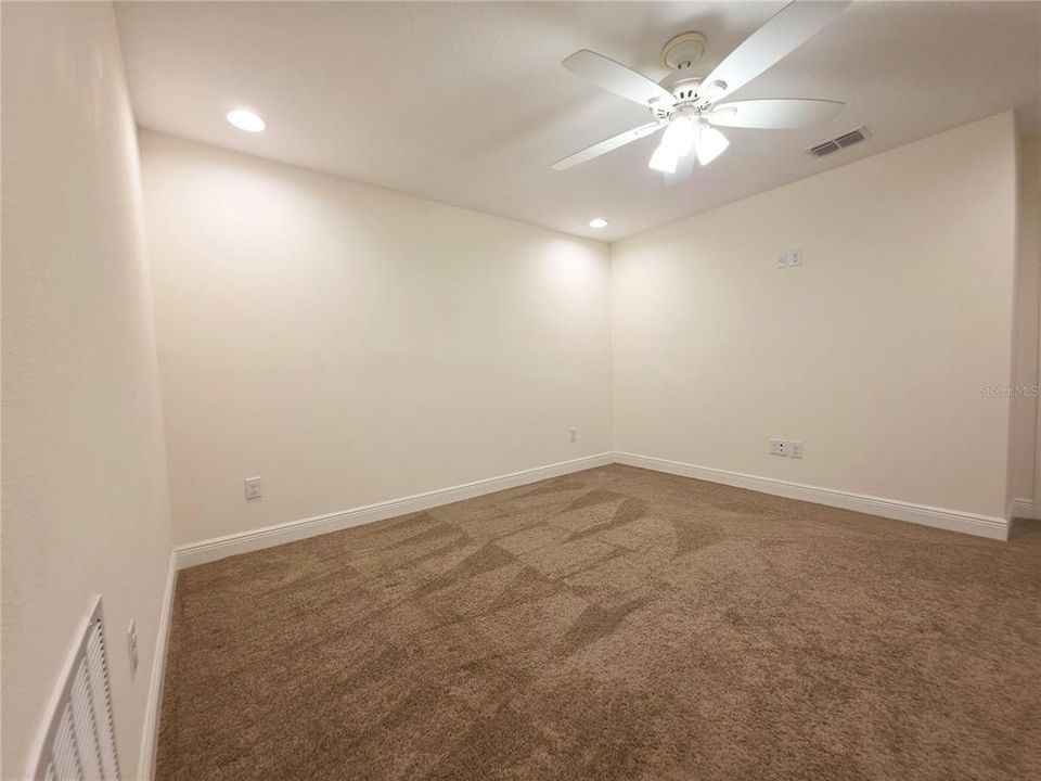 For Sale: $392,000 (3 beds, 2 baths, 1961 Square Feet)
