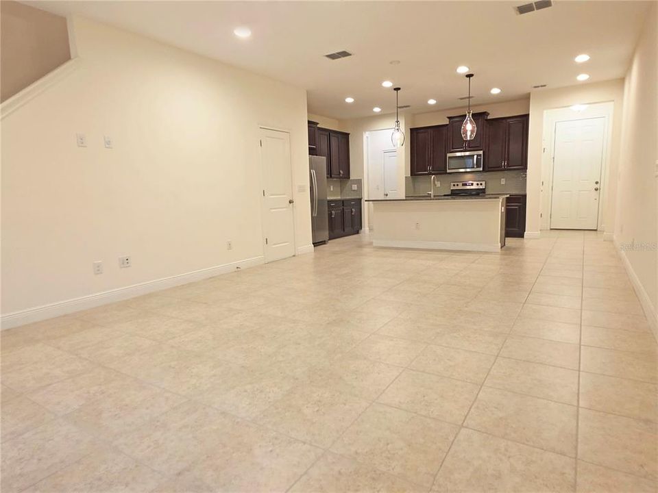For Sale: $392,000 (3 beds, 2 baths, 1961 Square Feet)