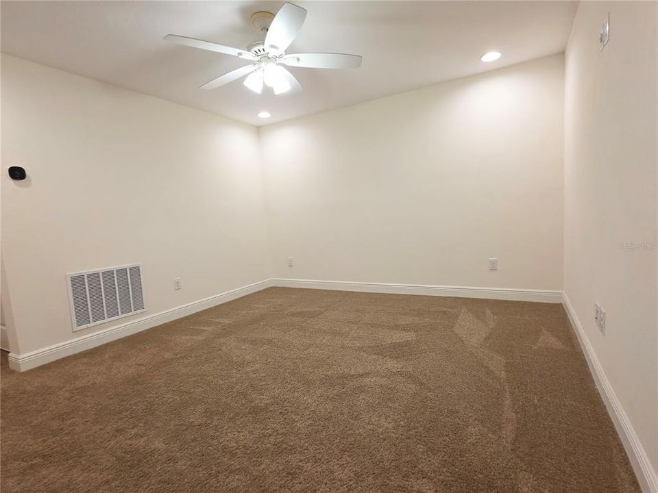 For Sale: $392,000 (3 beds, 2 baths, 1961 Square Feet)