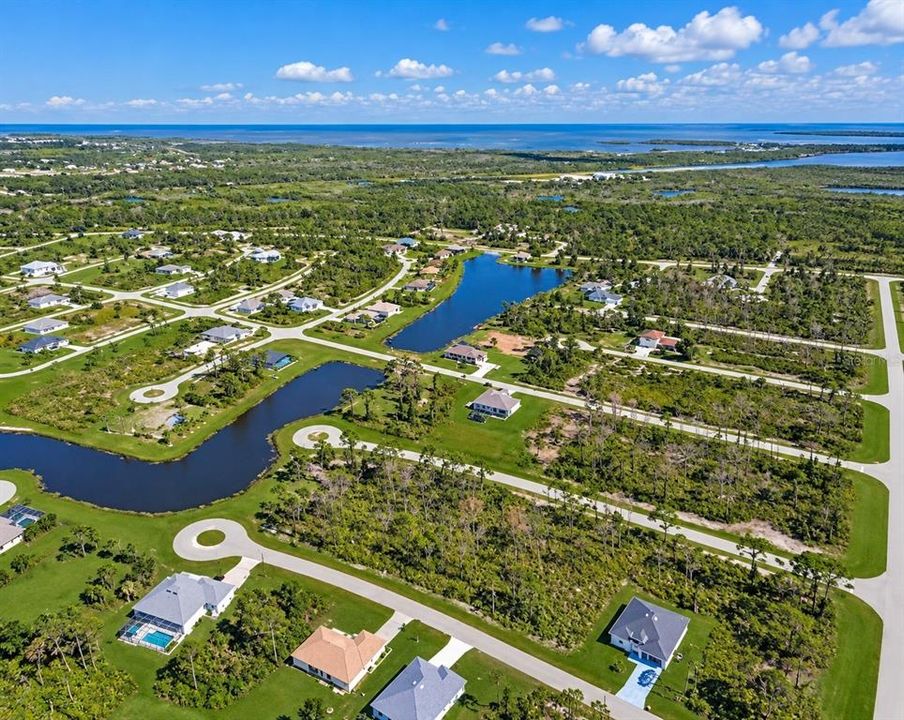 На продажу: $22,000 (0.37 acres)