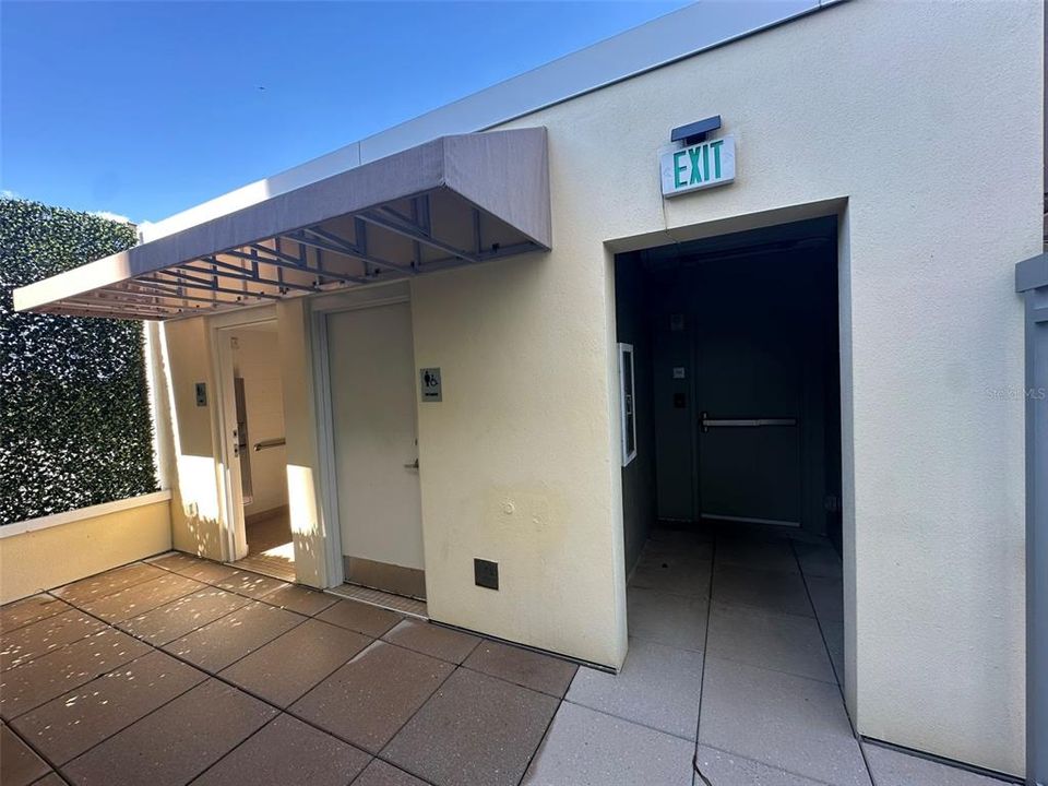 For Sale: $899,000 (2 beds, 2 baths, 1384 Square Feet)