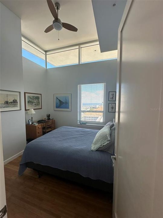 For Sale: $899,000 (2 beds, 2 baths, 1384 Square Feet)
