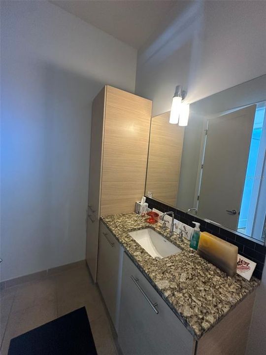 For Sale: $899,000 (2 beds, 2 baths, 1384 Square Feet)