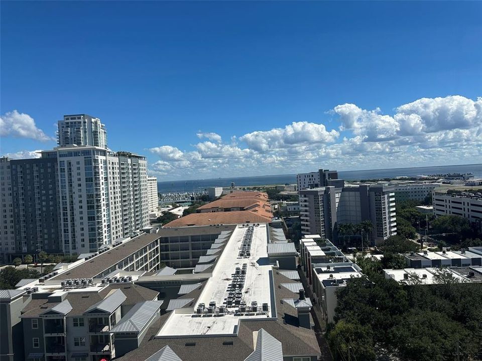For Sale: $899,000 (2 beds, 2 baths, 1384 Square Feet)
