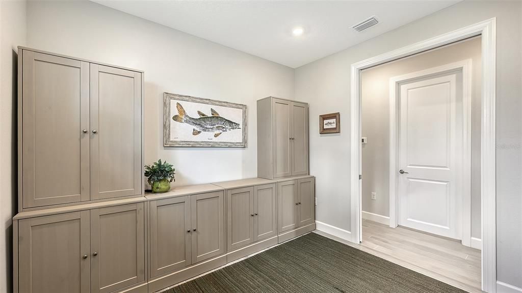 For Sale: $599,000 (2 beds, 2 baths, 1678 Square Feet)