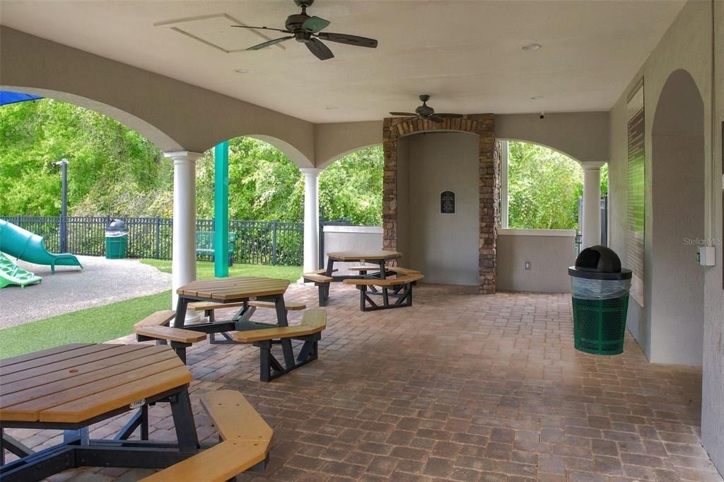For Sale: $584,999 (6 beds, 4 baths, 3181 Square Feet)
