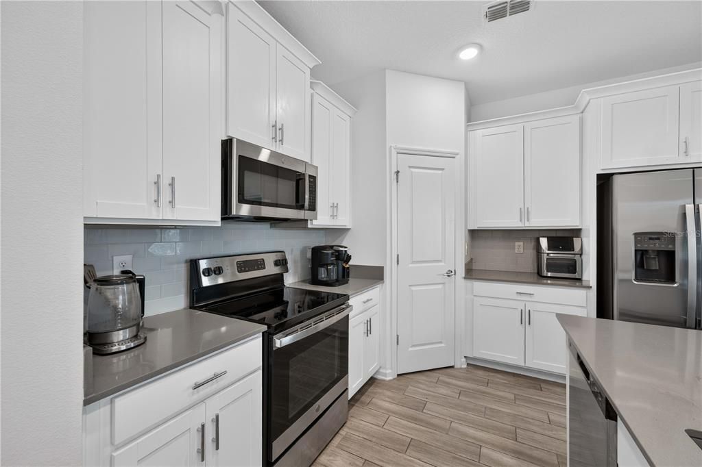 For Rent: $3,000 (4 beds, 3 baths, 2030 Square Feet)