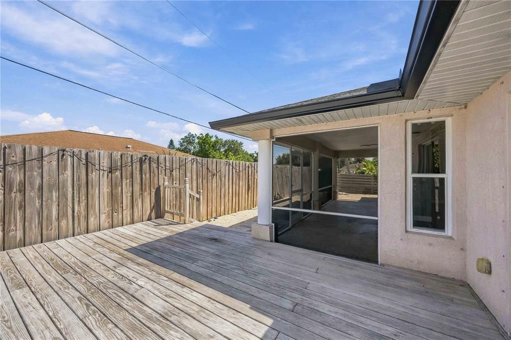 En Venta: $394,000 (3 camas, 2 baños, 1672 Pies cuadrados)