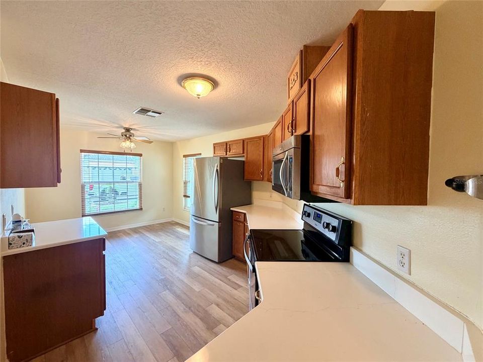 En Venta: $269,900 (3 camas, 2 baños, 1476 Pies cuadrados)