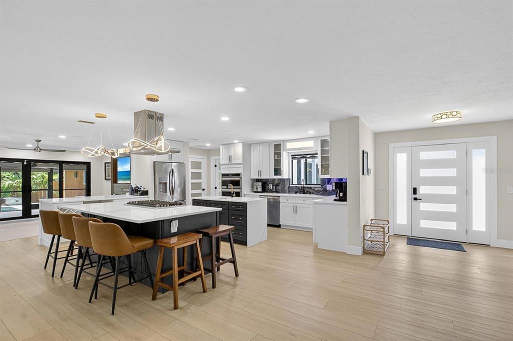 For Sale: $1,900,000 (3 beds, 3 baths, 2470 Square Feet)