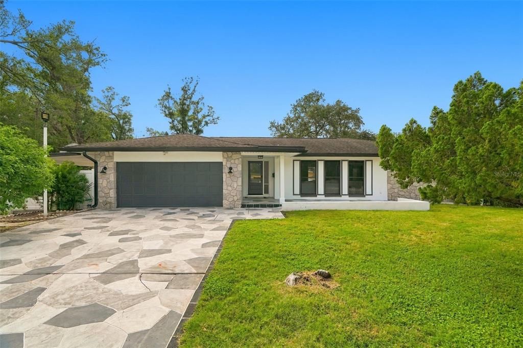 En Venta: $585,000 (3 camas, 2 baños, 1720 Pies cuadrados)