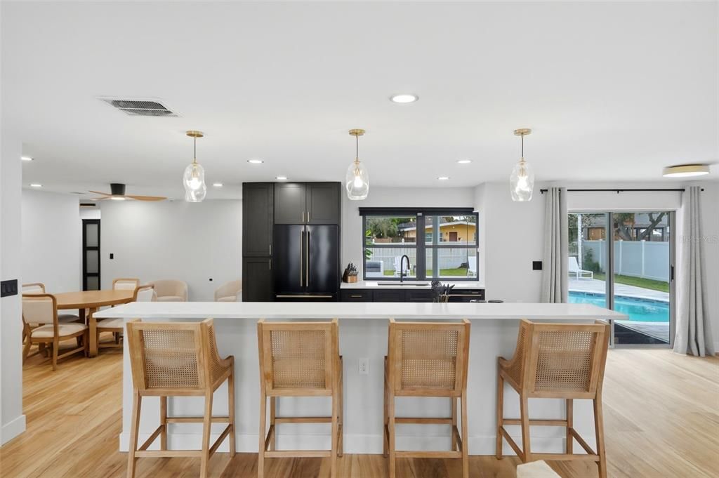 En Venta: $585,000 (3 camas, 2 baños, 1720 Pies cuadrados)