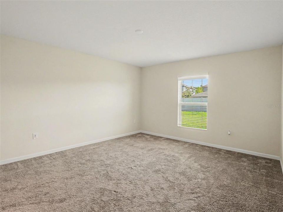 For Sale: $329,900 (3 beds, 2 baths, 1552 Square Feet)
