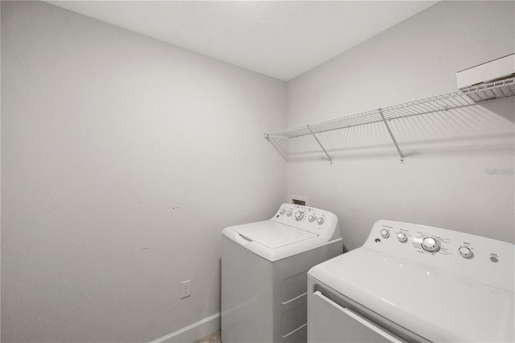For Rent: $2,250 (3 beds, 2 baths, 1527 Square Feet)