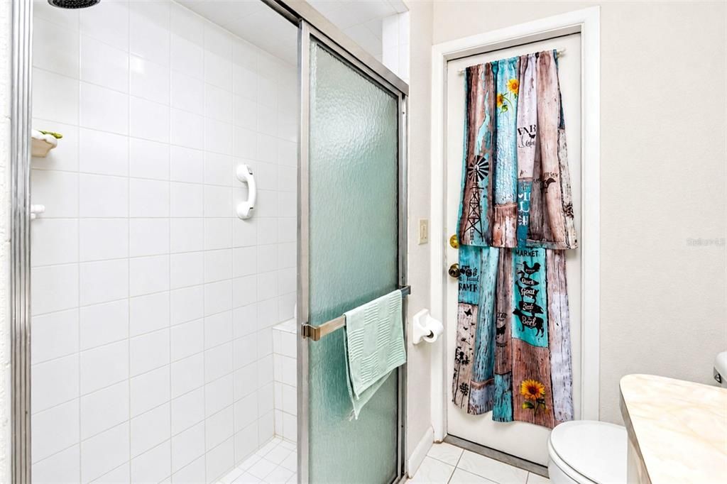 На продажу: $275,000 (3 спален, 2 ванн, 1761 Квадратных фут)