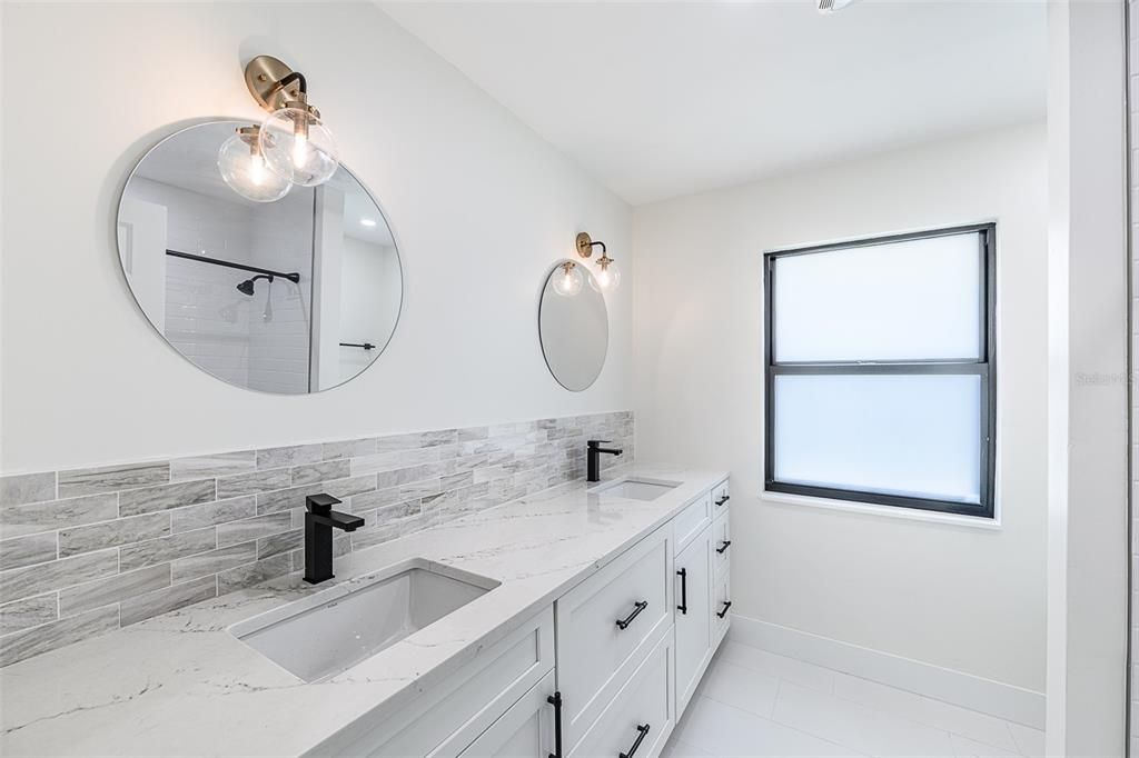 For Rent: $3,995 (3 beds, 2 baths, 2234 Square Feet)