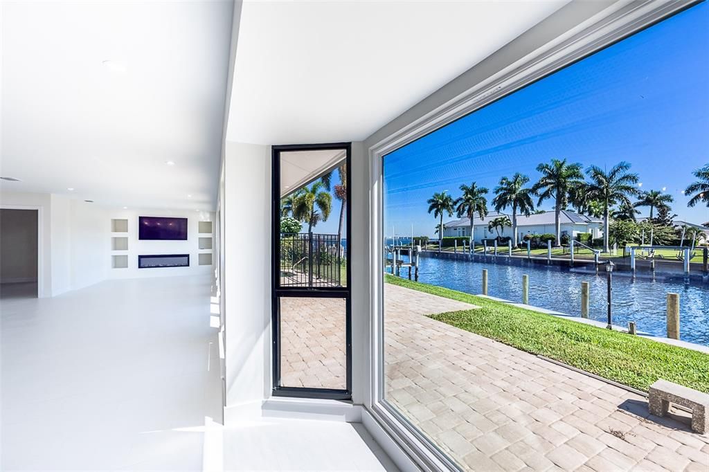 For Rent: $3,995 (3 beds, 2 baths, 2234 Square Feet)