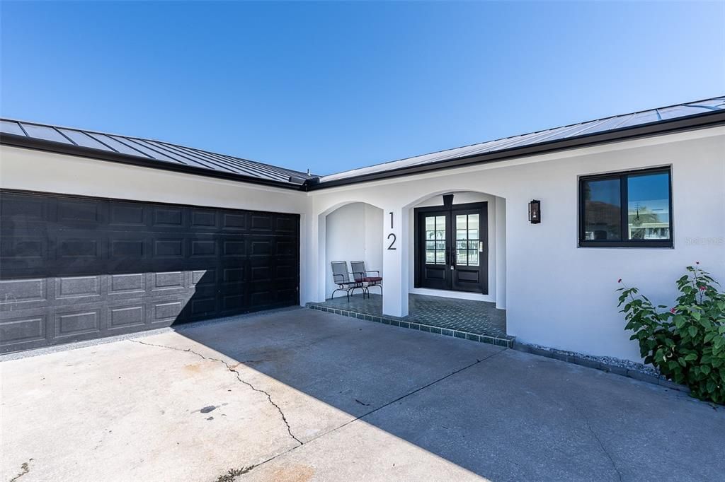 For Rent: $3,995 (3 beds, 2 baths, 2234 Square Feet)