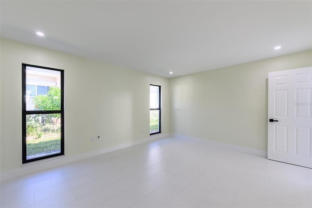For Rent: $3,995 (3 beds, 2 baths, 2234 Square Feet)
