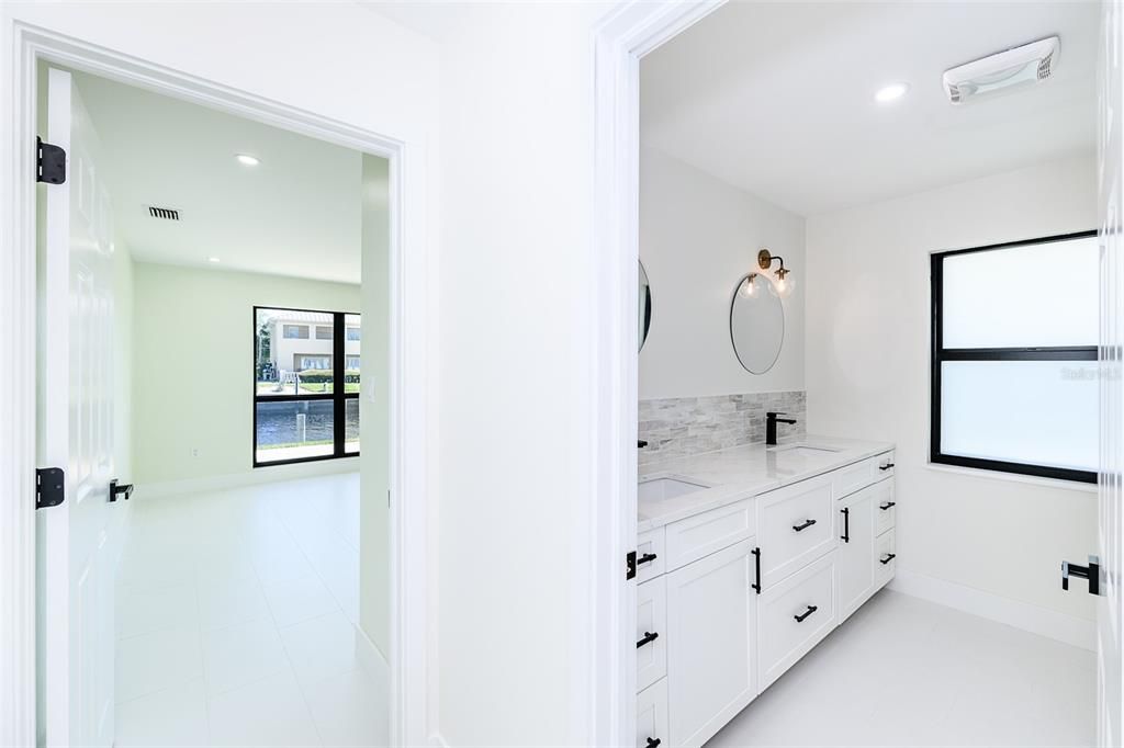 For Rent: $3,995 (3 beds, 2 baths, 2234 Square Feet)