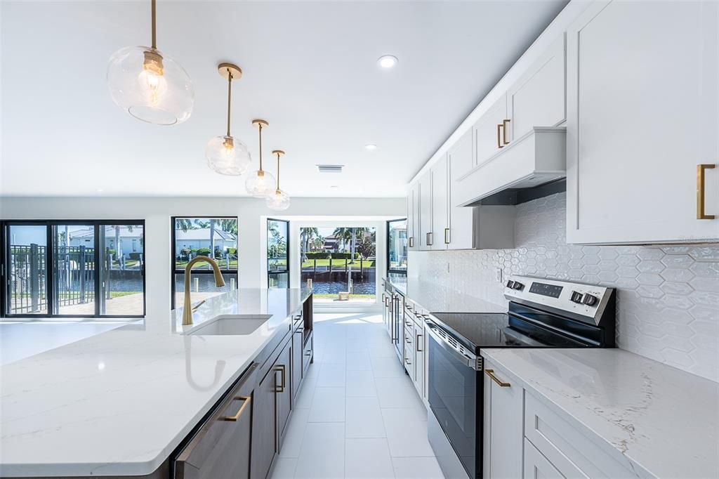 For Rent: $3,995 (3 beds, 2 baths, 2234 Square Feet)