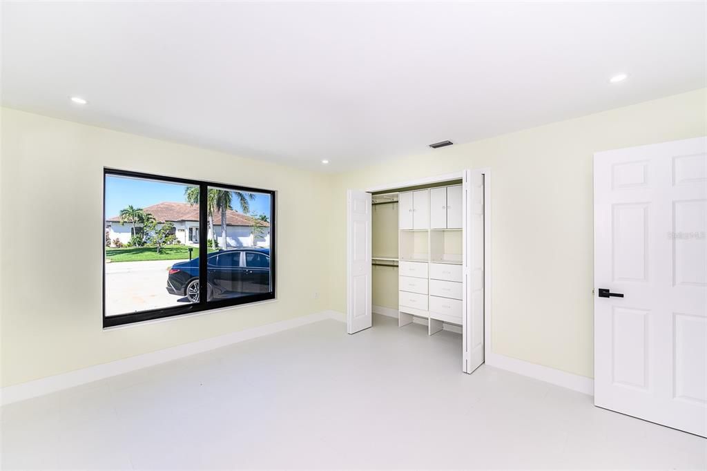 For Rent: $3,995 (3 beds, 2 baths, 2234 Square Feet)