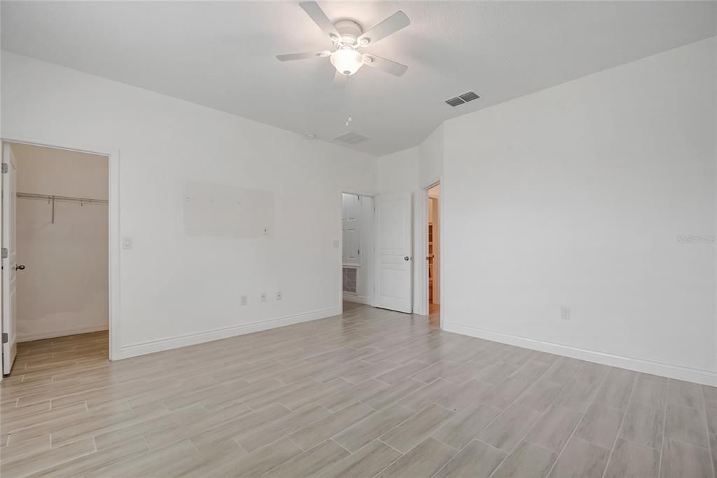 В аренду: $2,850 (4 спален, 3 ванн, 2214 Квадратных фут)