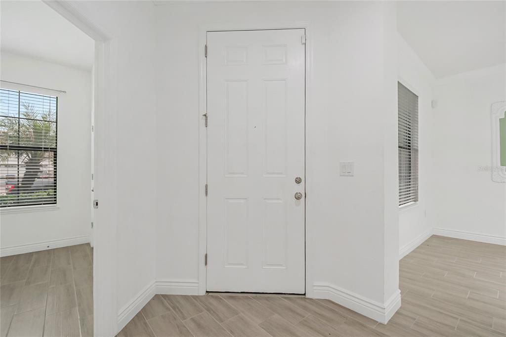 В аренду: $2,850 (4 спален, 3 ванн, 2214 Квадратных фут)