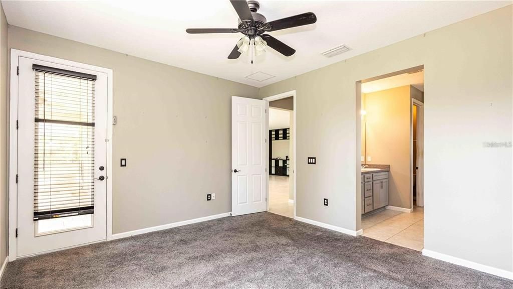 For Rent: $2,300 (3 beds, 2 baths, 2208 Square Feet)