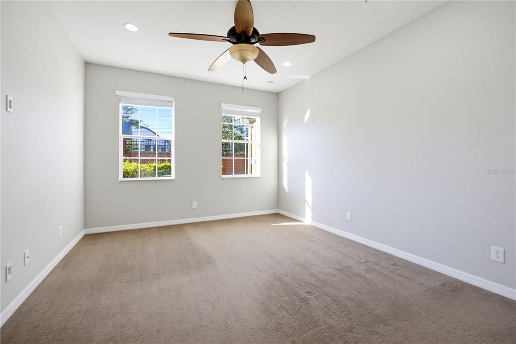 For Sale: $335,000 (3 beds, 2 baths, 1680 Square Feet)
