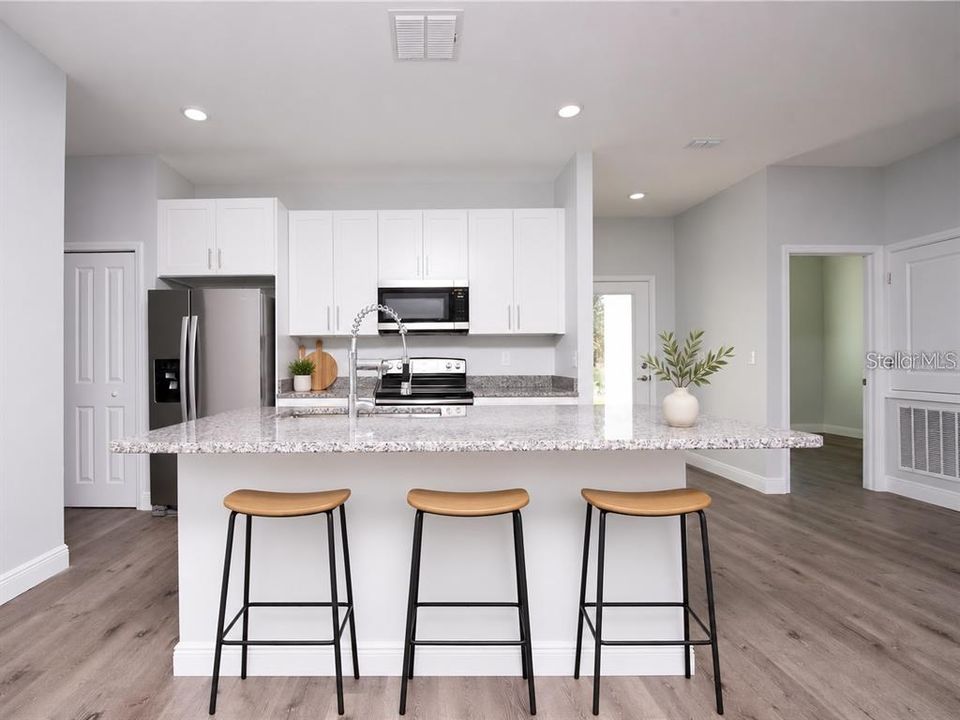 En Venta: $294,997 (3 camas, 2 baños, 1270 Pies cuadrados)