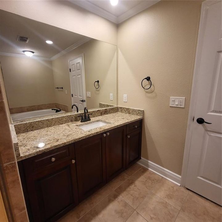 En Renta: $2,595 (3 camas, 2 baños, 1586 Pies cuadrados)