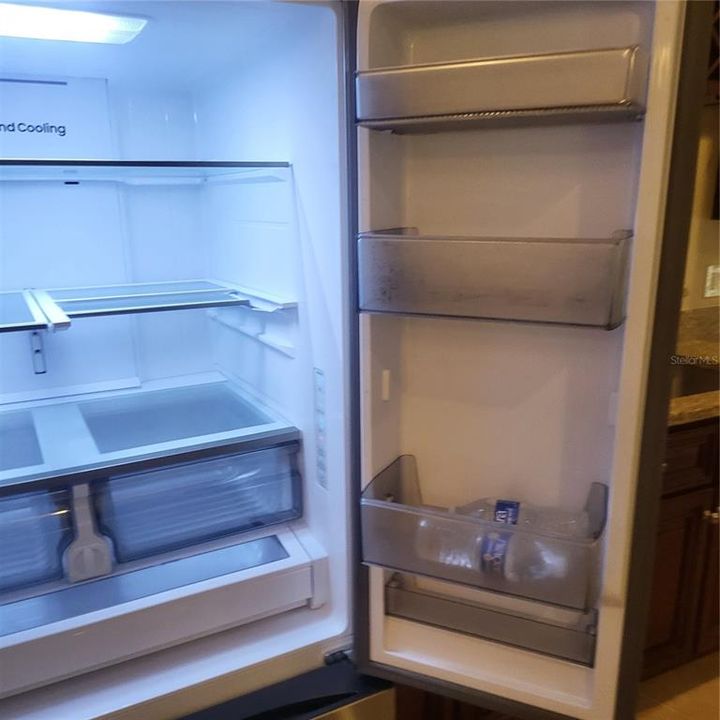 En Renta: $2,595 (3 camas, 2 baños, 1586 Pies cuadrados)