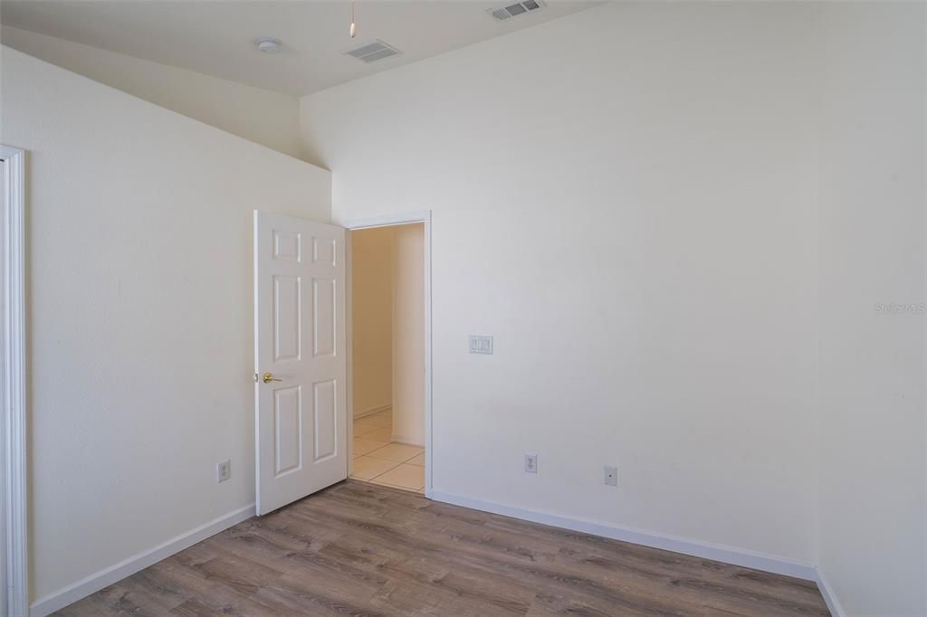 For Rent: $3,150 (4 beds, 2 baths, 2167 Square Feet)