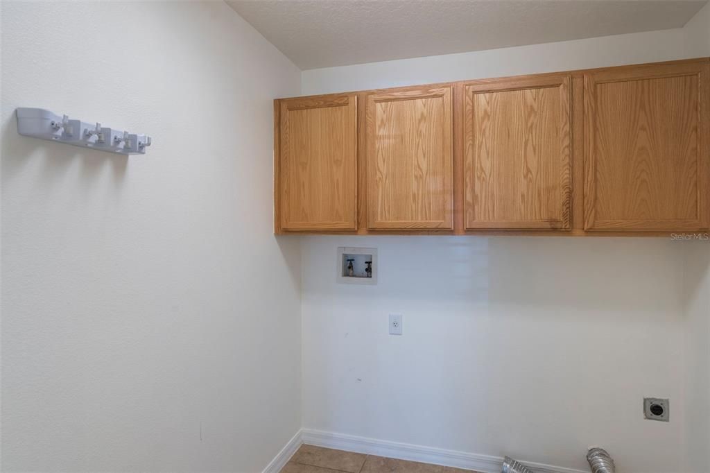 For Rent: $3,150 (4 beds, 2 baths, 2167 Square Feet)