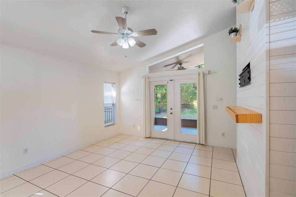 For Rent: $3,150 (4 beds, 2 baths, 2167 Square Feet)