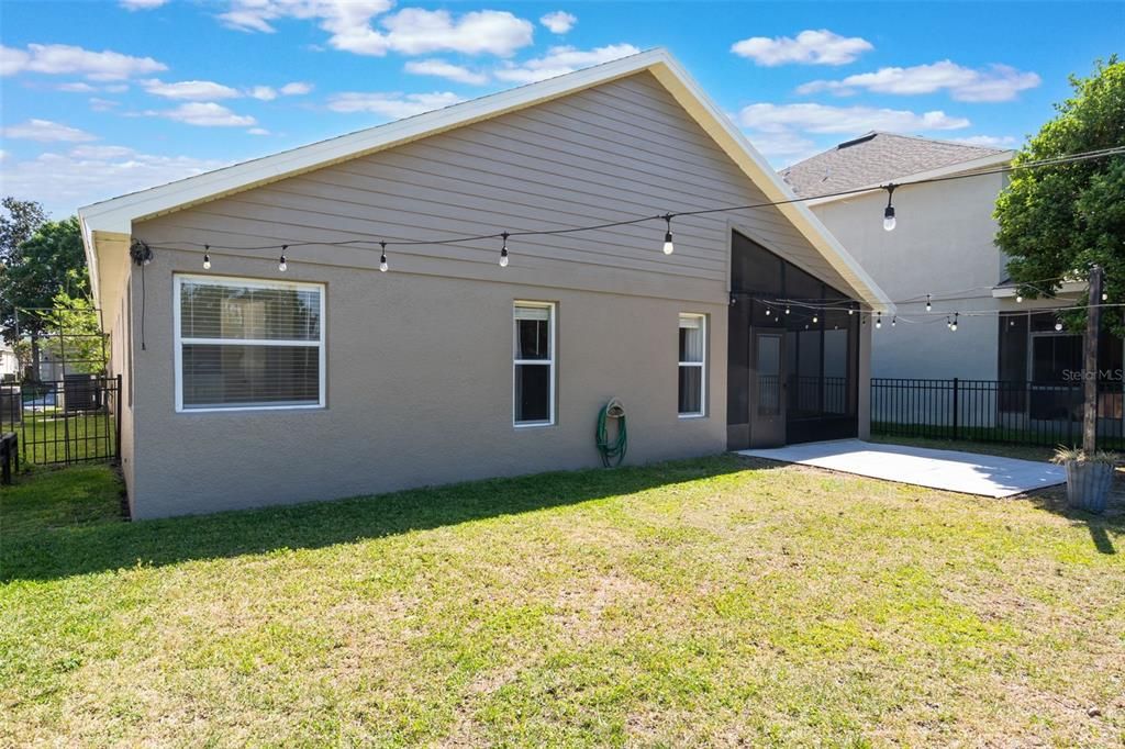 For Rent: $3,150 (4 beds, 2 baths, 2167 Square Feet)