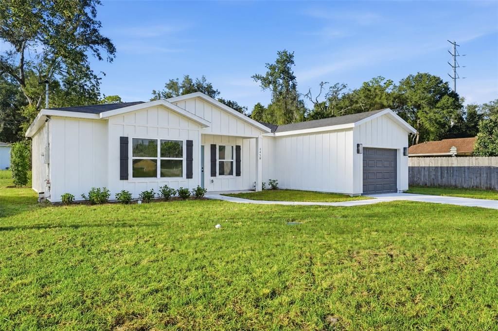 For Sale: $314,900 (3 beds, 2 baths, 1235 Square Feet)