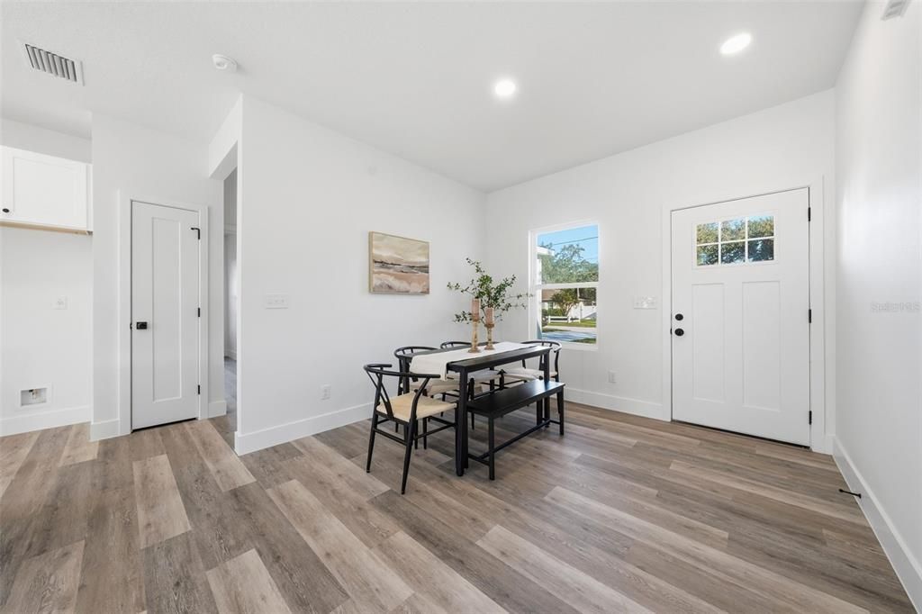 For Sale: $314,900 (3 beds, 2 baths, 1235 Square Feet)