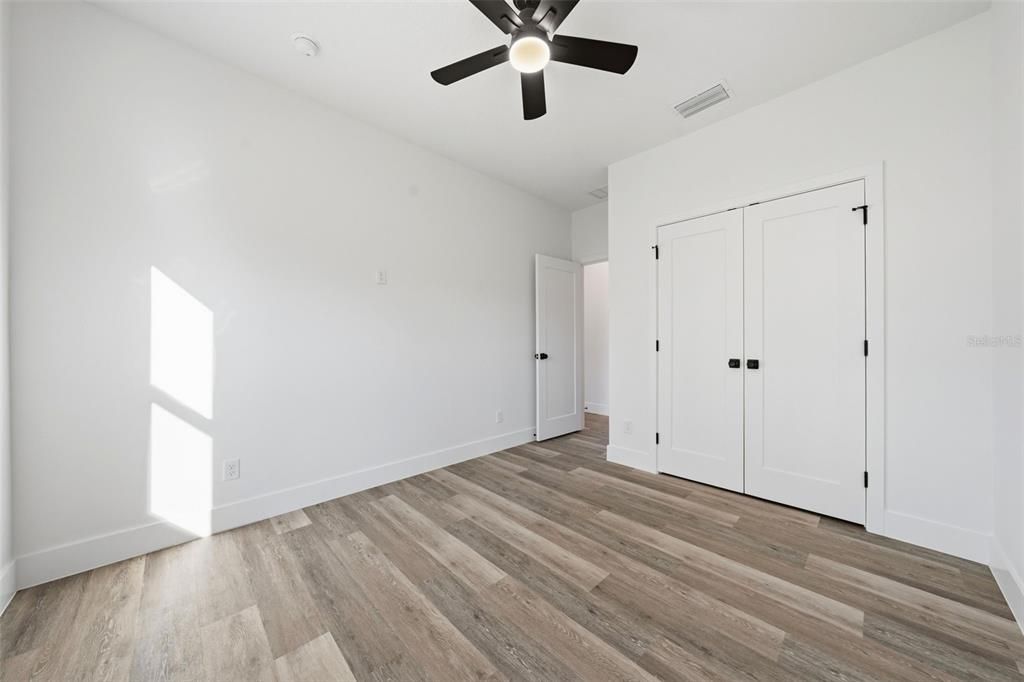 For Sale: $314,900 (3 beds, 2 baths, 1235 Square Feet)