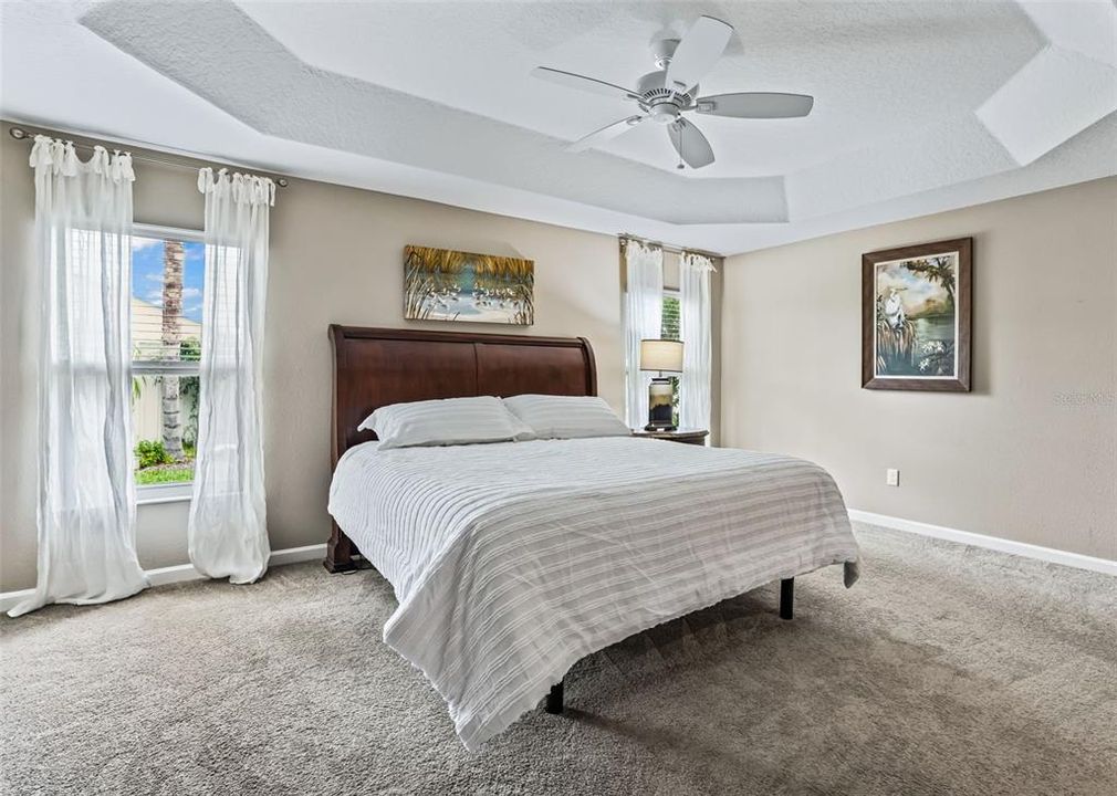 Activo con contrato: $475,000 (3 camas, 2 baños, 1935 Pies cuadrados)