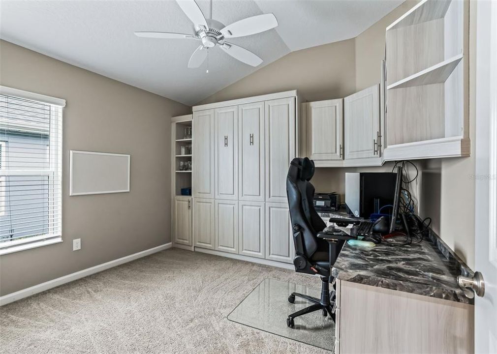 Activo con contrato: $475,000 (3 camas, 2 baños, 1935 Pies cuadrados)