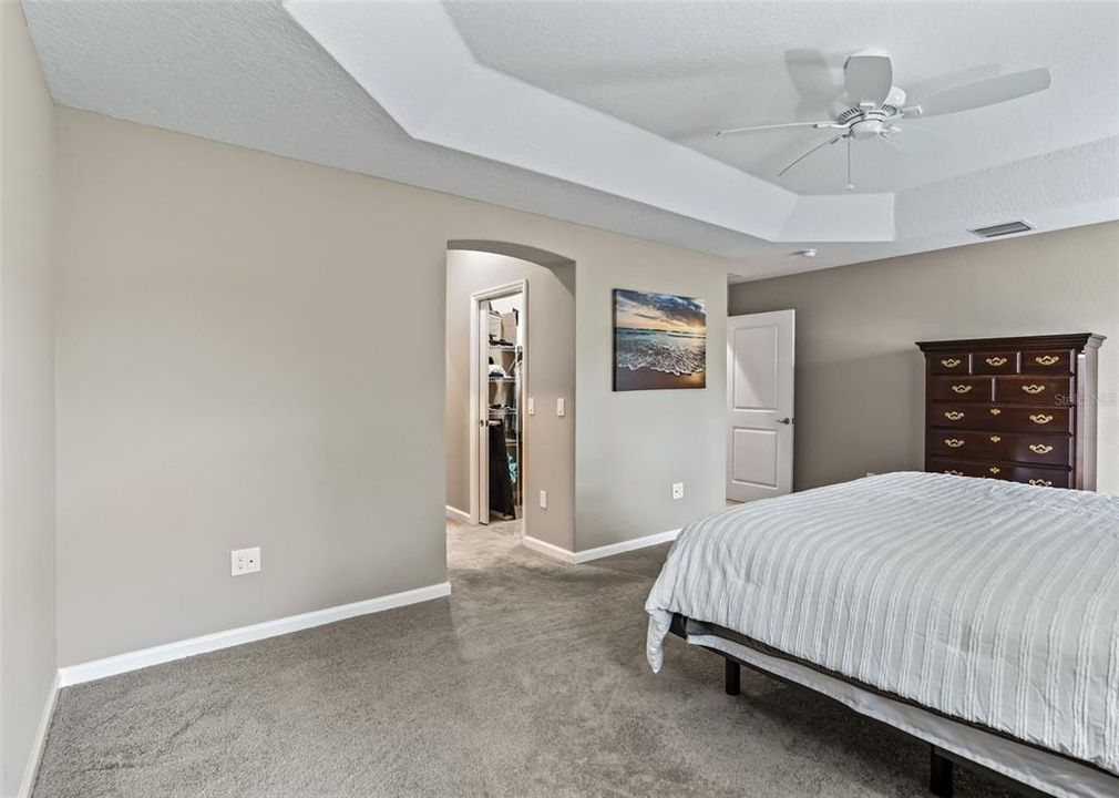 Activo con contrato: $475,000 (3 camas, 2 baños, 1935 Pies cuadrados)