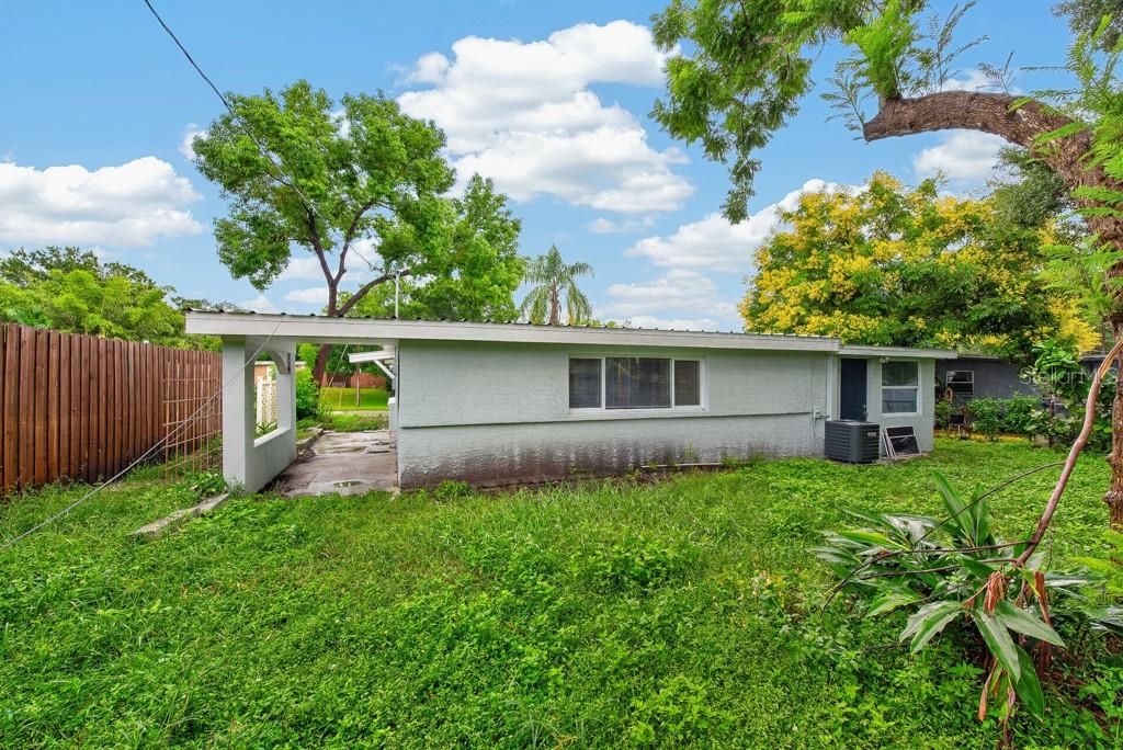 En Venta: $300,000 (2 camas, 1 baños, 1358 Pies cuadrados)