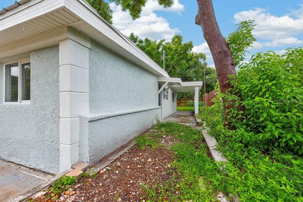 En Venta: $300,000 (2 camas, 1 baños, 1358 Pies cuadrados)