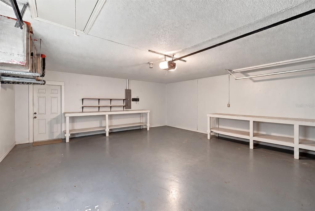 En Venta: $339,900 (3 camas, 2 baños, 2273 Pies cuadrados)