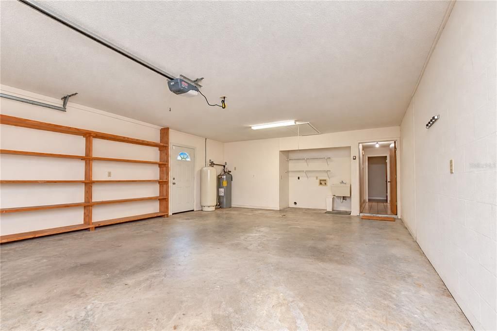 В аренду: $2,000 (3 спален, 2 ванн, 2528 Квадратных фут)