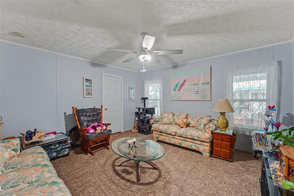 For Sale: $250,000 (3 beds, 2 baths, 2040 Square Feet)