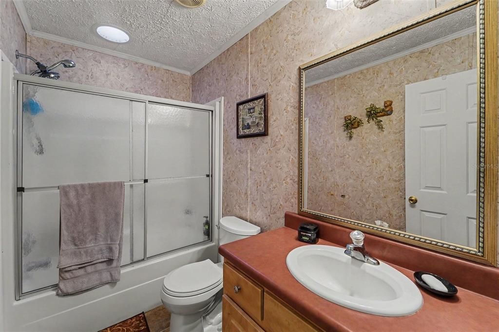 For Sale: $250,000 (3 beds, 2 baths, 2040 Square Feet)